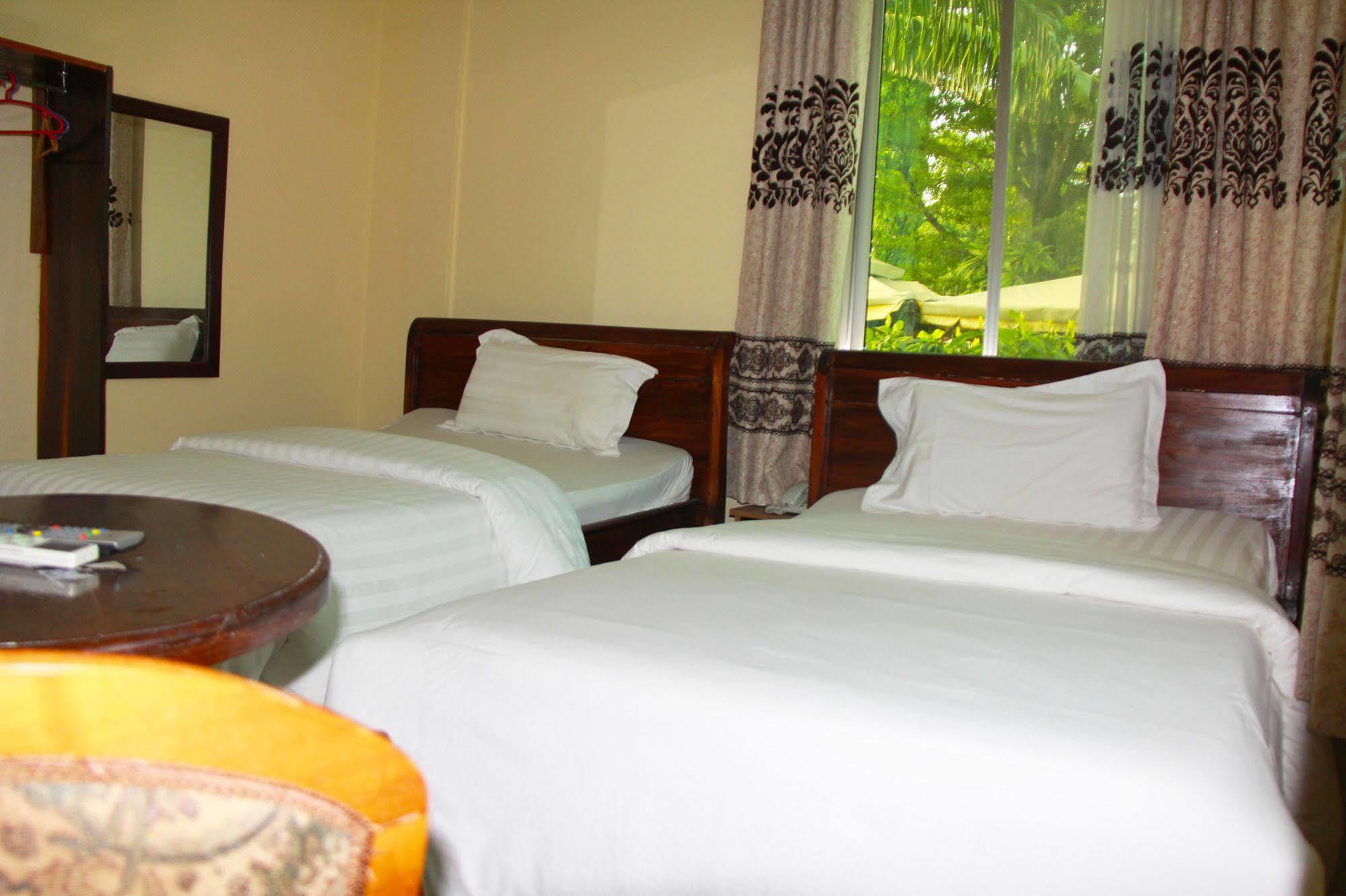 Varlek Hotel Darüsselam Dış mekan fotoğraf