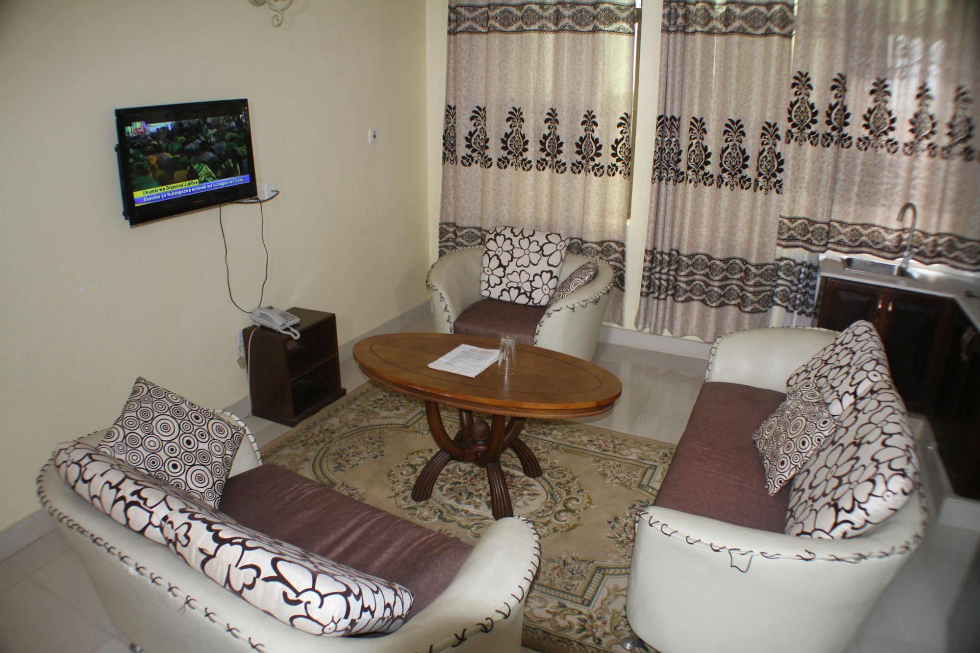 Varlek Hotel Darüsselam Dış mekan fotoğraf