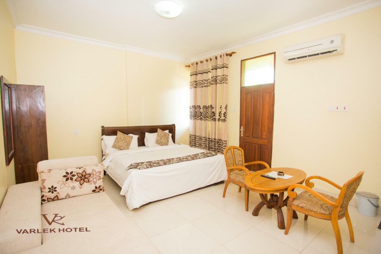 Varlek Hotel Darüsselam Dış mekan fotoğraf
