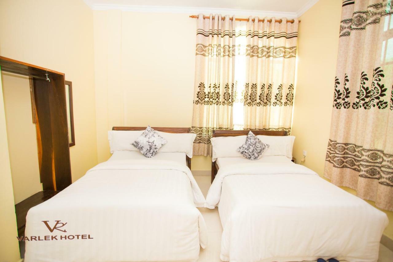 Varlek Hotel Darüsselam Dış mekan fotoğraf