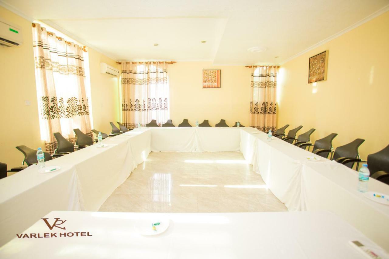 Varlek Hotel Darüsselam Dış mekan fotoğraf