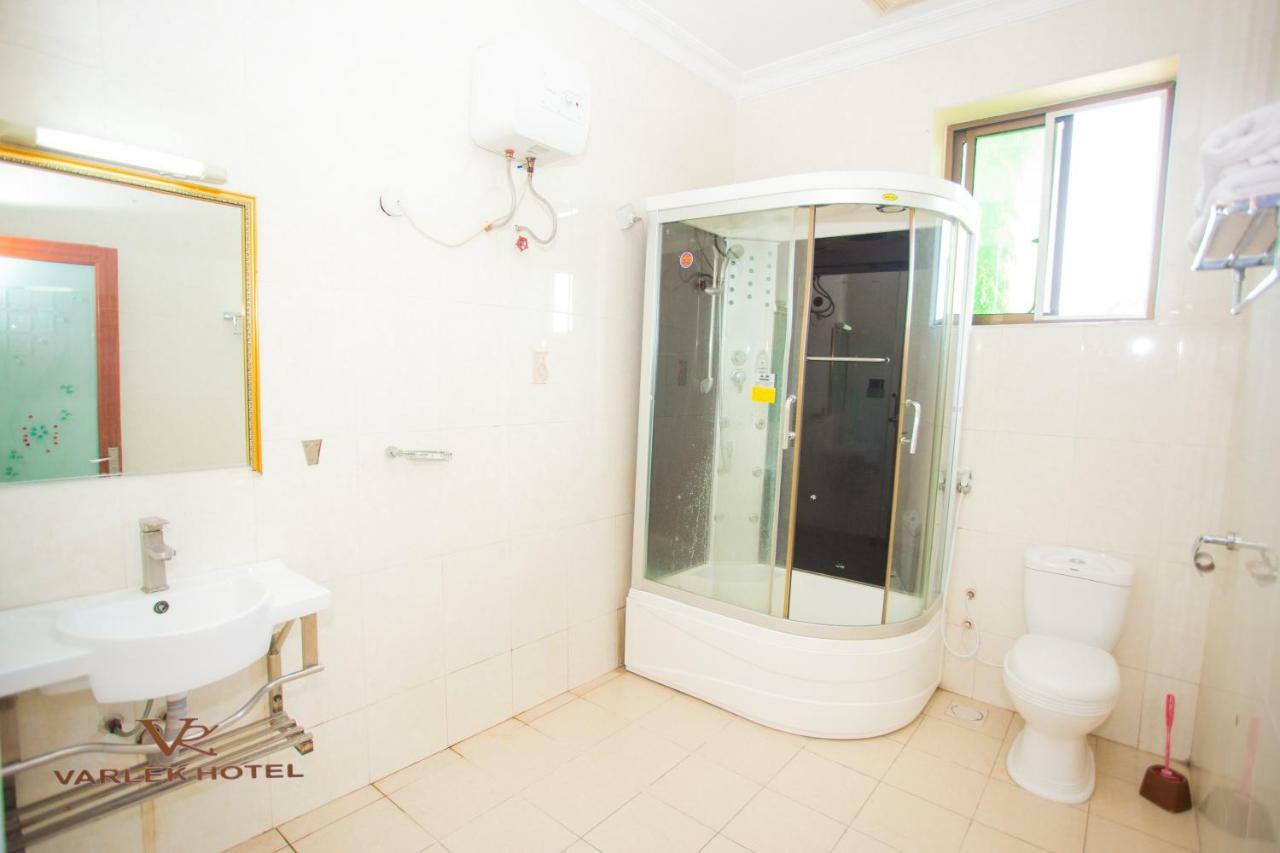 Varlek Hotel Darüsselam Dış mekan fotoğraf
