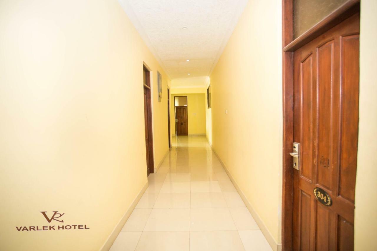 Varlek Hotel Darüsselam Dış mekan fotoğraf