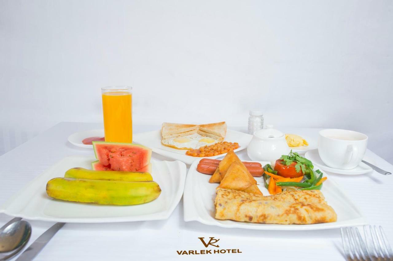 Varlek Hotel Darüsselam Dış mekan fotoğraf