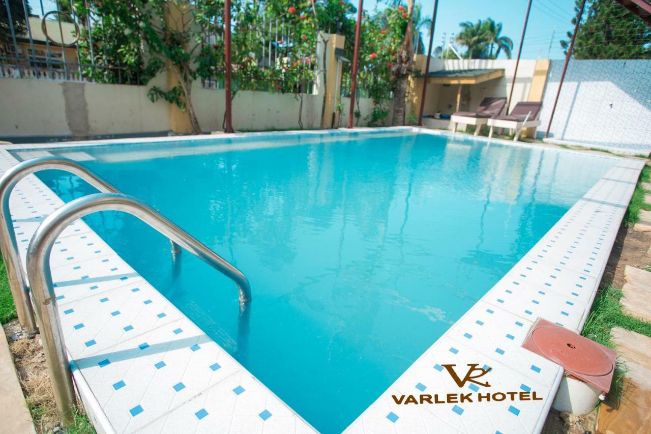 Varlek Hotel Darüsselam Dış mekan fotoğraf