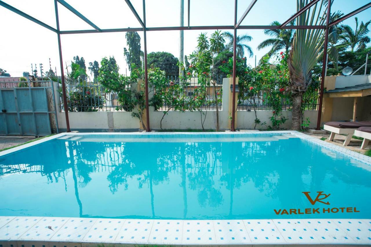Varlek Hotel Darüsselam Dış mekan fotoğraf